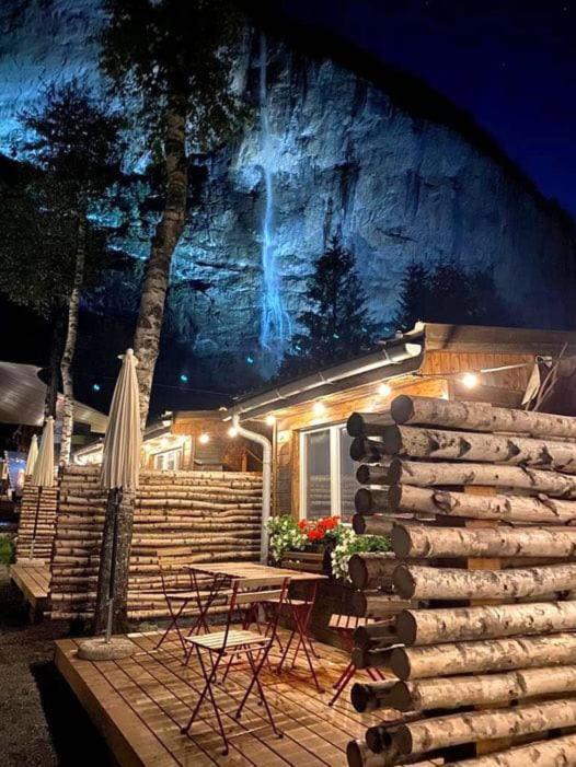 Camping Jungfrau Лаутербрунен Екстериор снимка