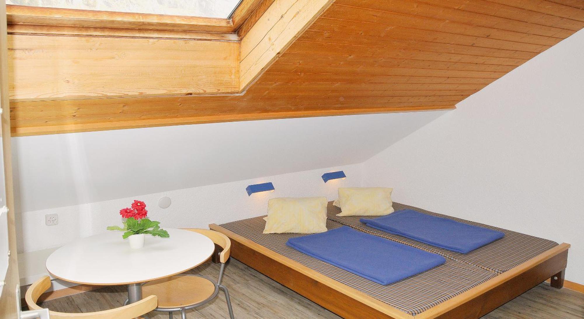 Camping Jungfrau Лаутербрунен Стая снимка